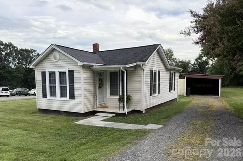 108 Fletcher St, Morganton, NC 28655