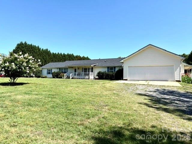 4084 Carpenters Cove Rd, Claremont, NC 28610