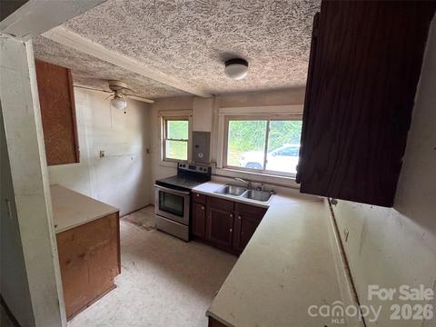 Kitchen - Sharon Road, Fairview, NC 28730 photo 1 of 1
