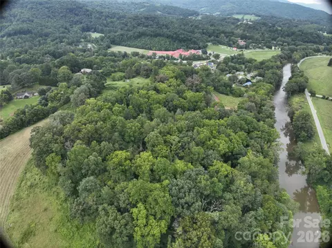 37 Amber Ln, Clyde, NC 28721 photo 19