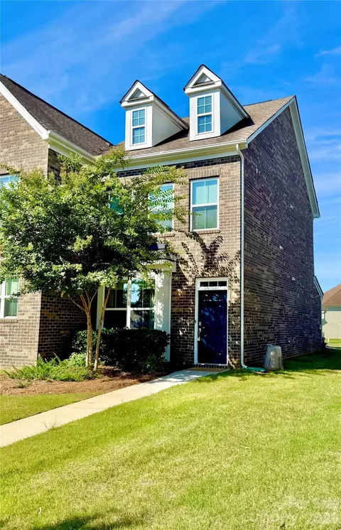 11451 Red Rust Ln, Charlotte, NC 28277