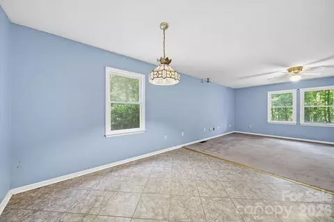 Living - 11488 Beagle St, Midland, NC 28107 photo 4 of 5