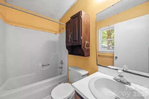 Bath - 11488 Beagle St, Midland, NC 28107 photo 2 of 2
