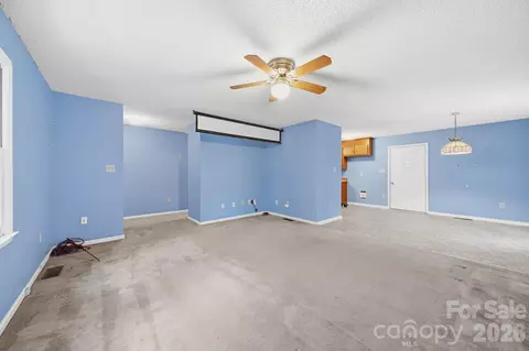 Living - 11488 Beagle St, Midland, NC 28107 photo 3 of 5