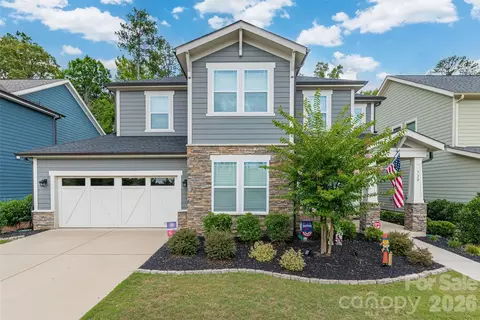 720 Yellow Jessamine Dr, Clover, SC 29710