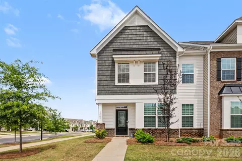 13905 Castle Nook Dr, Charlotte, NC 28273
