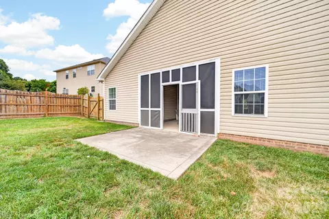 Exterior - 1630 Topeka Ct, Monroe, NC 28110 photo 6 of 9