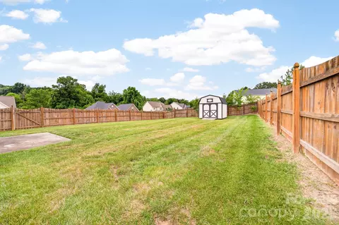 Exterior - 1630 Topeka Ct, Monroe, NC 28110 photo 4 of 9