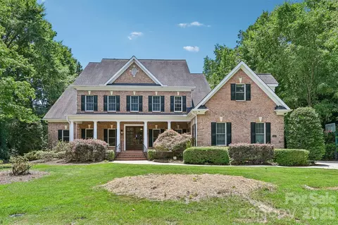 100 Mary Mack Ln, Fort Mill, SC 29715