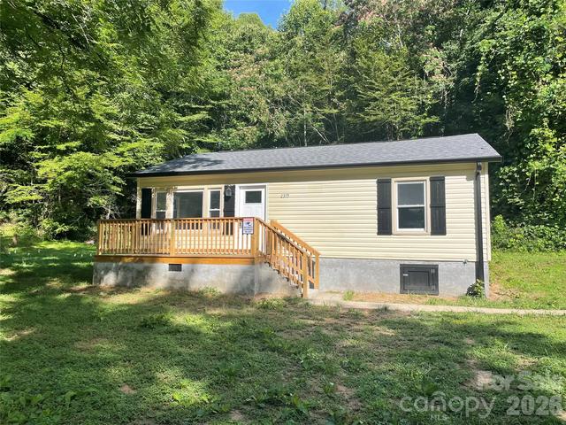 2379 Indian Grave Rd, Lenoir, NC 28645