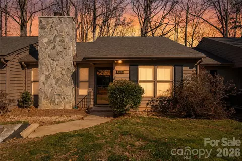 402 Sweetgum Dr, Fort Mill, SC 29715