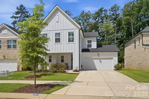 8205 Franklin Trail St, Mint Hill, NC 28227