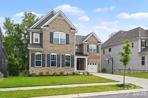 Exterior - 3025 Haley Cir, Davidson, NC 28036 photo 2 of 3