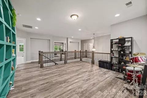 Entry Way - 3025 Haley Cir, Davidson, NC 28036 photo 4 of 5