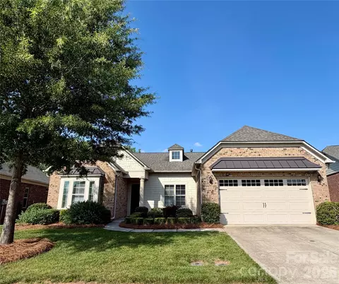 2060 Rocky Hollow Dr, Waxhaw, NC 28173