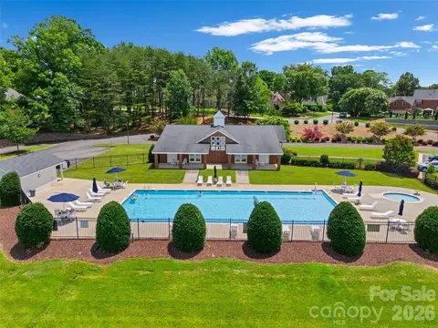 Exterior - 636 Landsdowne Ct, Fort Mill, SC 29708 photo 9 of 9