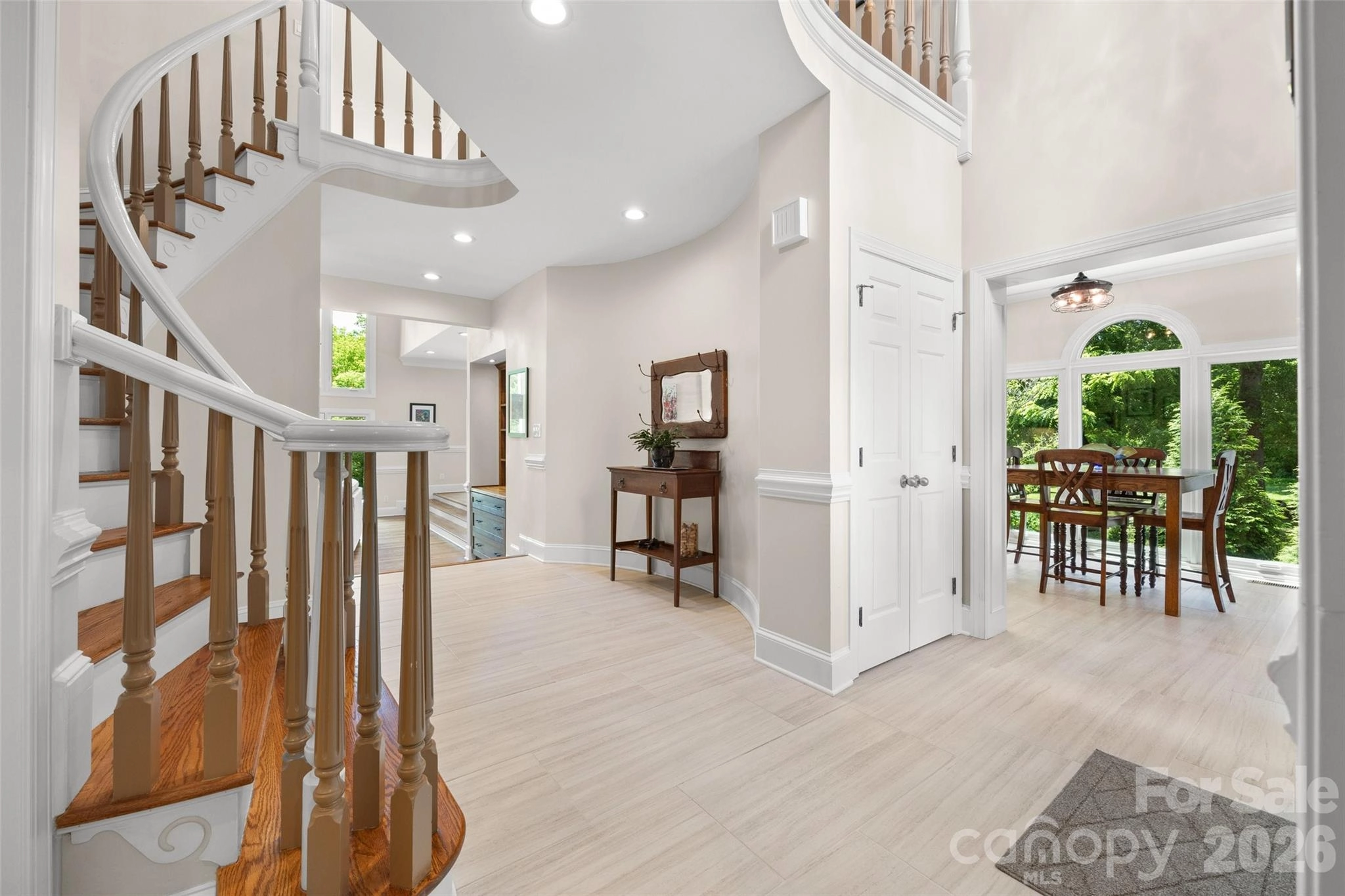 Entry Way - 636 Landsdowne Ct, Fort Mill, SC 29708 photo 2 of 5