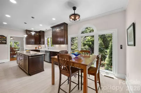 Kitchen - 636 Landsdowne Ct, Fort Mill, SC 29708 photo 3 of 4