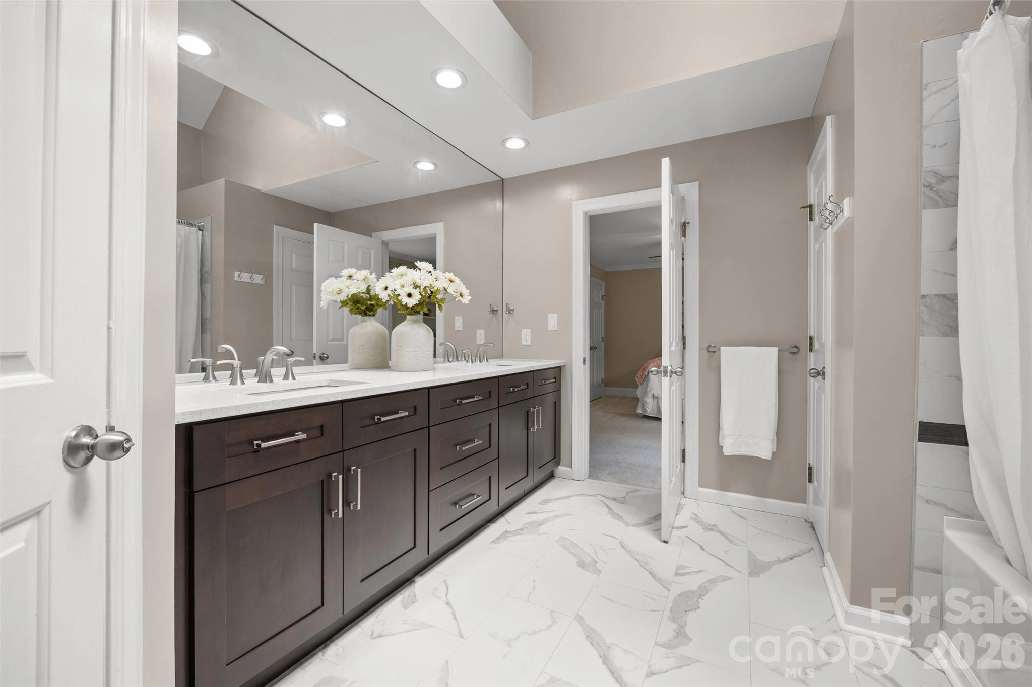 Bath - 636 Landsdowne Ct, Fort Mill, SC 29708 photo 4 of 5