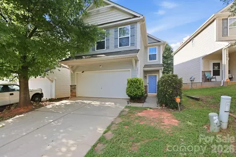 8411 Washoe Pine Ln, Charlotte, NC 28215