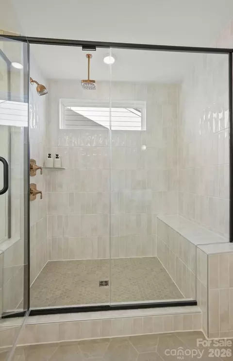 Bath - 964 Kinship Dr, Lancaster, SC 29720 photo 3 of 4