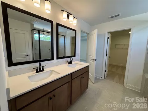Bath - 964 Kinship Dr, Lancaster, SC 29720 photo 3 of 4