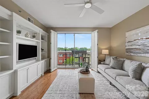 1315 E 720 Blvd #720, Charlotte, NC 28203