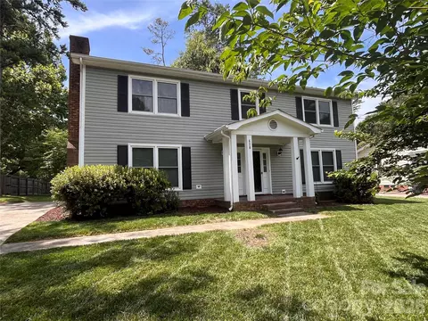 628 Bellows Ln, Charlotte, NC 28270