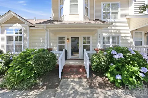 17307 Villanova Rd, Huntersville, NC 28078