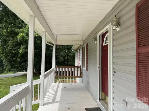 Exterior - 628 Hidden View Loop, Marion, NC 28752 photo 4 of 14
