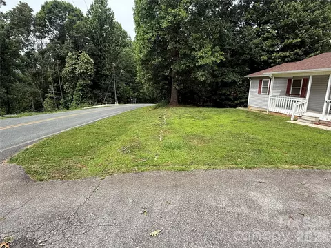 Exterior - 628 Hidden View Loop, Marion, NC 28752 photo 13 of 14