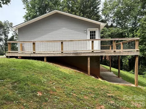 Exterior - 628 Hidden View Loop, Marion, NC 28752 photo 8 of 14