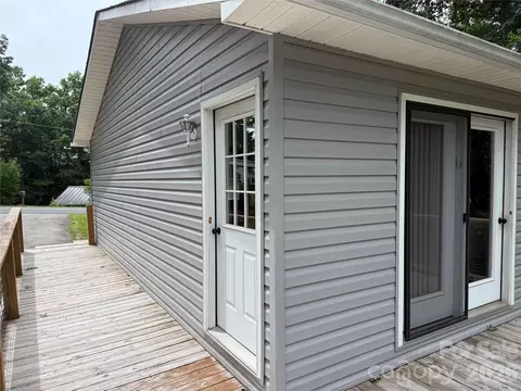 Exterior - 628 Hidden View Loop, Marion, NC 28752 photo 7 of 14