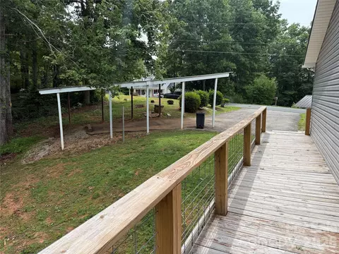 Exterior - 628 Hidden View Loop, Marion, NC 28752 photo 6 of 14