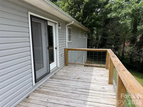 Exterior - 628 Hidden View Loop, Marion, NC 28752 photo 5 of 14