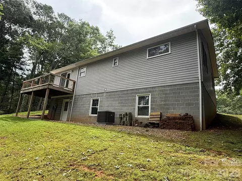 Exterior - 628 Hidden View Loop, Marion, NC 28752 photo 10 of 14