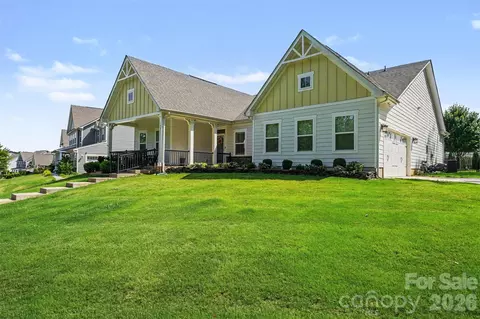 14811 Williams Place Aly, Davidson, NC 28036