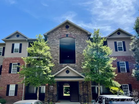 111 Appeldoorn Cir, Asheville, NC 28803