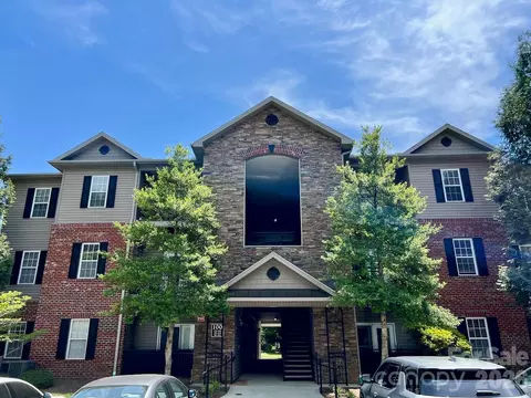 111 Appeldoorn Cir, Asheville, NC 28803