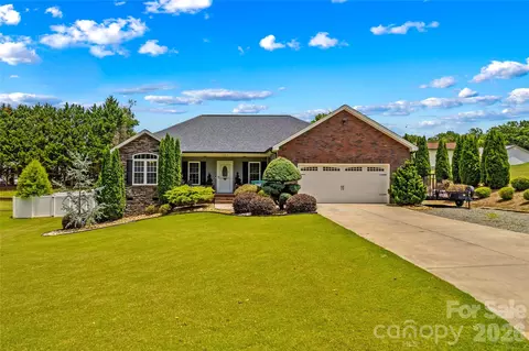 Exterior - 101 Ruby Ln, Maiden, NC 28650 photo 1 of 13