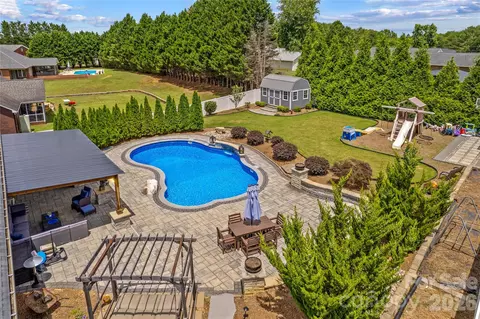 Exterior - 101 Ruby Ln, Maiden, NC 28650 photo 8 of 13