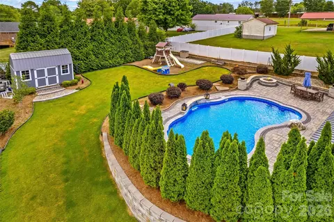 Exterior - 101 Ruby Ln, Maiden, NC 28650 photo 7 of 13