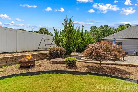 Exterior - 101 Ruby Ln, Maiden, NC 28650 photo 11 of 13