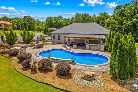 Exterior - 101 Ruby Ln, Maiden, NC 28650 photo 12 of 13
