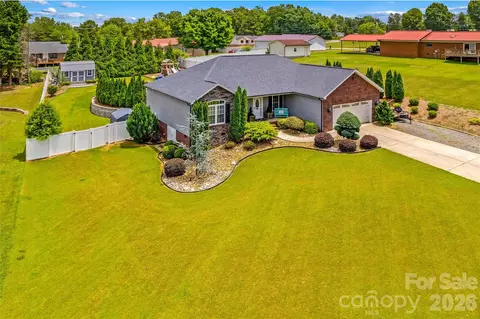 101 Ruby Ln, Maiden, NC 28650