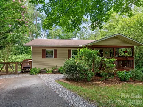 22 Wilson Creek Dr, Asheville, NC 28803