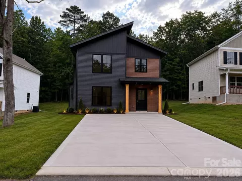 512 Lake Head Rd, Norwood, NC 28128
