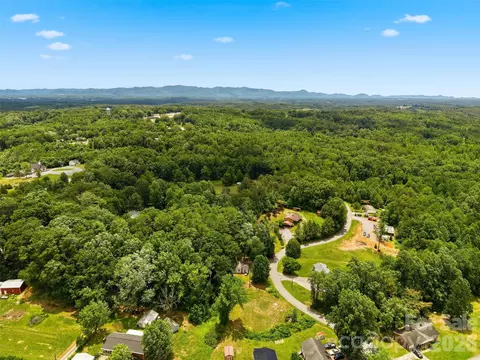 View/Area - 1320 Tom Fox St, Morganton, NC 28655 photo 2 of 5