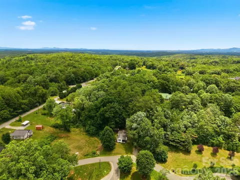 View/Area - 1320 Tom Fox St, Morganton, NC 28655 photo 5 of 5