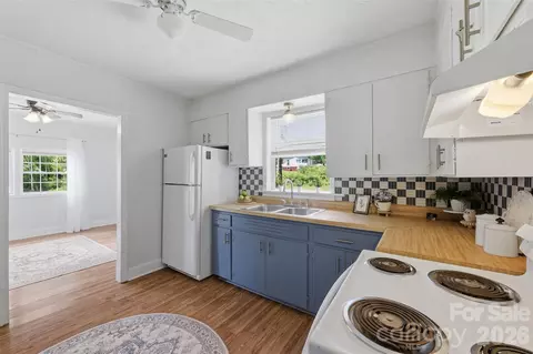 Kitchen - 1320 Tom Fox St, Morganton, NC 28655 photo 4 of 4